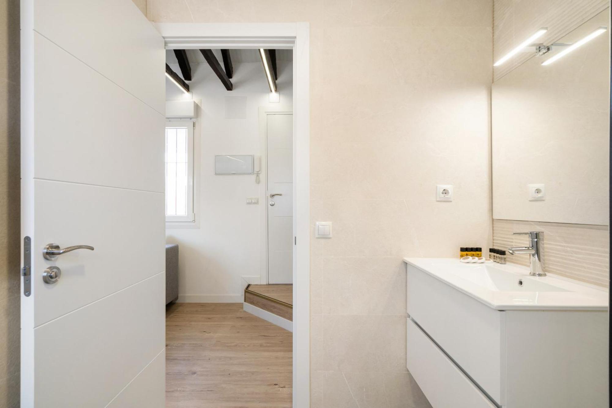 Apartamentos En La Avda De La Albufera Alquiler Temporal Madrid Dış mekan fotoğraf