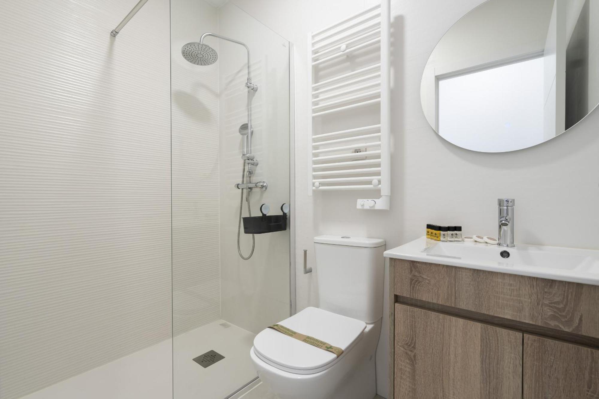 Apartamentos En La Avda De La Albufera Alquiler Temporal Madrid Dış mekan fotoğraf
